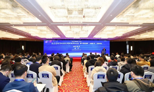 实力认可！谈球吧体育入选中国信通院《高质量数字化转型产品及服务全景图》